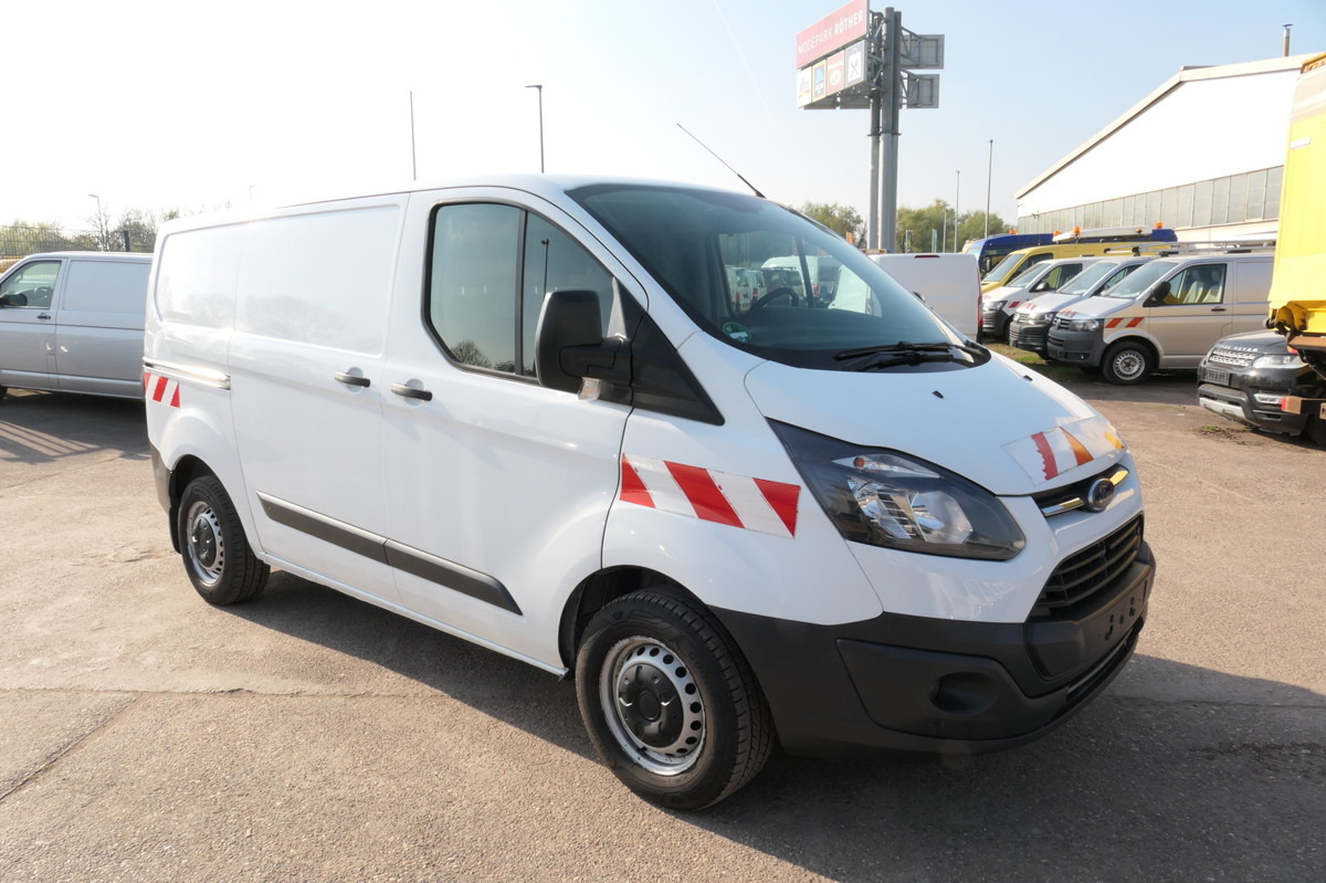 FORD Transit Custom 290 2.0 TDCi KLIMA TEMPOMAT AHK W - Mali kombi: slika FORD Transit Custom 290 2.0 TDCi KLIMA TEMPOMAT AHK W - Mali kombi FORD Transit Custom 290 2.0 TDCi KLIMA TEMPOMAT AHK W - Mali kombi: slika FORD Transit Custom 290 2.0 TDCi KLIMA TEMPOMAT AHK W - Mali kombi