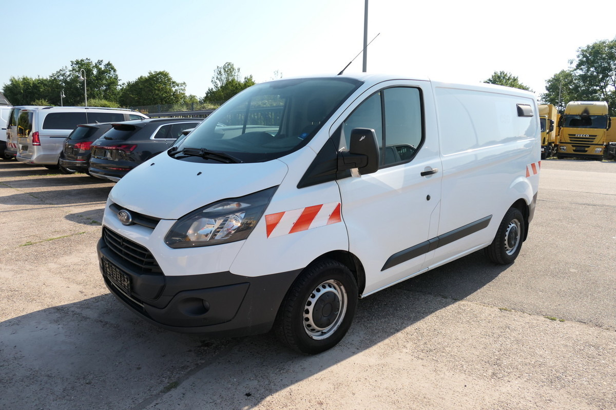 FORD Transit Custom 290 2.0 TDCi KLIMA TEMPOMAT AHK W - Mali kombi: slika FORD Transit Custom 290 2.0 TDCi KLIMA TEMPOMAT AHK W - Mali kombi FORD Transit Custom 290 2.0 TDCi KLIMA TEMPOMAT AHK W - Mali kombi: slika FORD Transit Custom 290 2.0 TDCi KLIMA TEMPOMAT AHK W - Mali kombi