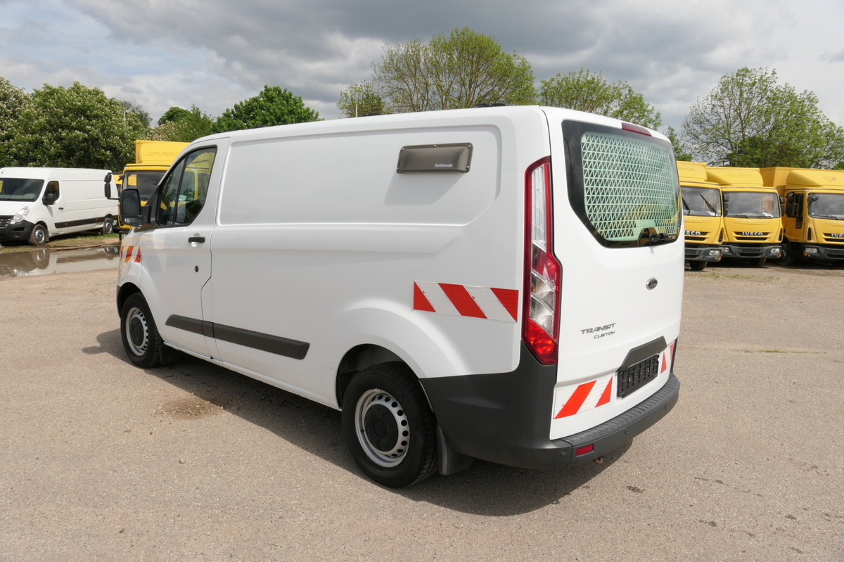 FORD Transit Custom 290 2.0 TDCi - Mali kombi: slika FORD Transit Custom 290 2.0 TDCi - Mali kombi FORD Transit Custom 290 2.0 TDCi - Mali kombi: slika FORD Transit Custom 290 2.0 TDCi - Mali kombi