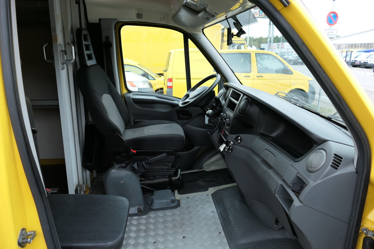 IVECO Daily 35 S11 C30C AUTOMATIK KAMERA MAXI KAMERA R - Dostavno vozilo sa zatvorenim sandukom: slika IVECO Daily 35 S11 C30C AUTOMATIK KAMERA MAXI KAMERA R - Dostavno vozilo sa zatvorenim sandukom IVECO Daily 35 S11 C30C AUTOMATIK KAMERA MAXI KAMERA R - Dostavno vozilo sa zatvorenim sandukom: slika IVECO Daily 35 S11 C30C AUTOMATIK KAMERA MAXI KAMERA R - Dostavno vozilo sa zatvorenim sandukom
