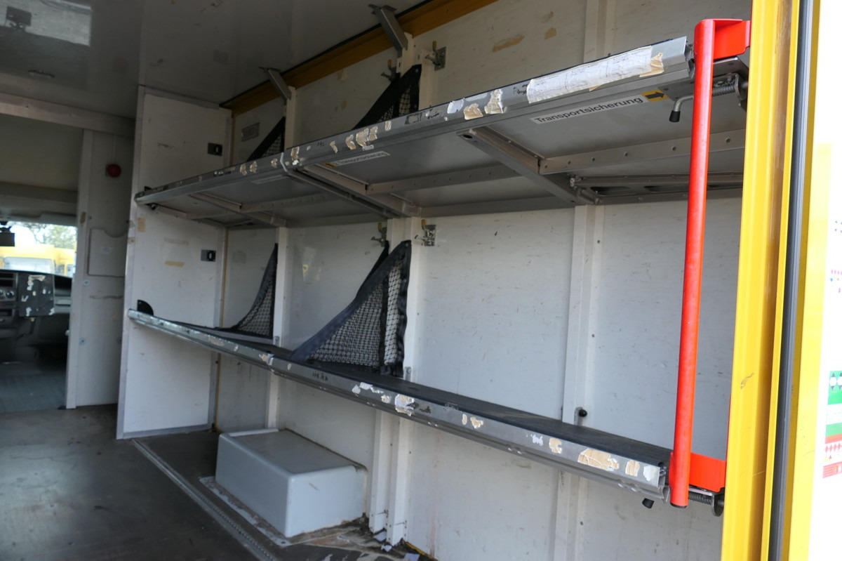 Dostavno vozilo sa zatvorenim sandukom IVECO Daily 35 S11 C30C AUTOMATIK KAMERA MAXI Regale L: slika Dostavno vozilo sa zatvorenim sandukom IVECO Daily 35 S11 C30C AUTOMATIK KAMERA MAXI Regale L