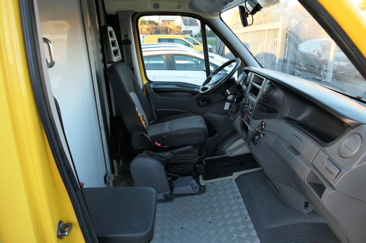 IVECO Daily 35 S11 C30C AUTOMATIK KAMERA Regale LUFT D - Dostavno vozilo sa zatvorenim sandukom: slika IVECO Daily 35 S11 C30C AUTOMATIK KAMERA Regale LUFT D - Dostavno vozilo sa zatvorenim sandukom IVECO Daily 35 S11 C30C AUTOMATIK KAMERA Regale LUFT D - Dostavno vozilo sa zatvorenim sandukom: slika IVECO Daily 35 S11 C30C AUTOMATIK KAMERA Regale LUFT D - Dostavno vozilo sa zatvorenim sandukom