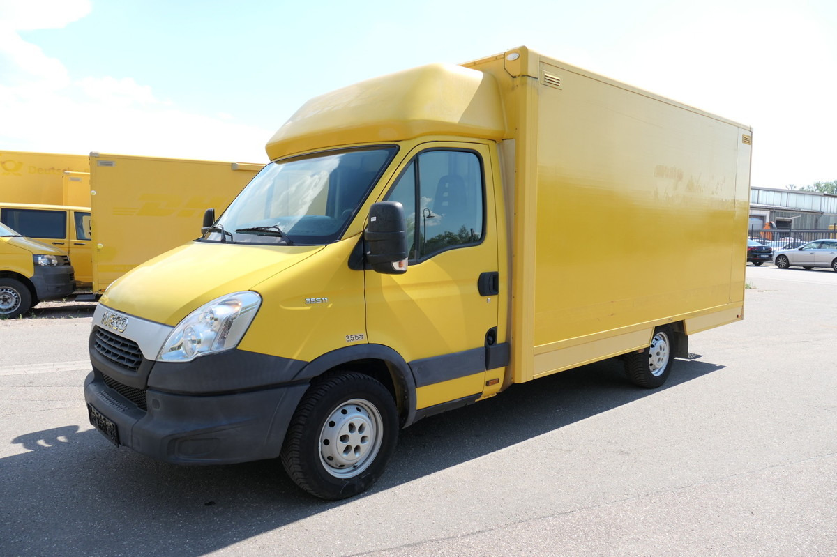 IVECO Daily 35 S11 C30C AUTOMATIK KAMERA Regale LUFT D - Dostavno vozilo sa zatvorenim sandukom: slika IVECO Daily 35 S11 C30C AUTOMATIK KAMERA Regale LUFT D - Dostavno vozilo sa zatvorenim sandukom IVECO Daily 35 S11 C30C AUTOMATIK KAMERA Regale LUFT D - Dostavno vozilo sa zatvorenim sandukom: slika IVECO Daily 35 S11 C30C AUTOMATIK KAMERA Regale LUFT D - Dostavno vozilo sa zatvorenim sandukom