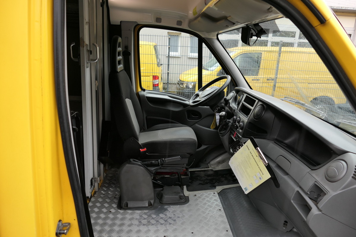 IVECO Daily 35 S11 C30C AUTOMATIK KAMERA Regale LUFT D - Dostavno vozilo sa zatvorenim sandukom: slika IVECO Daily 35 S11 C30C AUTOMATIK KAMERA Regale LUFT D - Dostavno vozilo sa zatvorenim sandukom IVECO Daily 35 S11 C30C AUTOMATIK KAMERA Regale LUFT D - Dostavno vozilo sa zatvorenim sandukom: slika IVECO Daily 35 S11 C30C AUTOMATIK KAMERA Regale LUFT D - Dostavno vozilo sa zatvorenim sandukom