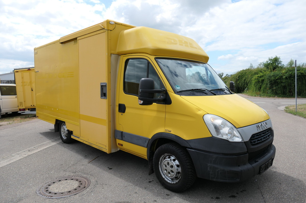 IVECO Daily 35 S11 C30C AUTOMATIK KAMERA Regale LUFT D - Dostavno vozilo sa zatvorenim sandukom: slika IVECO Daily 35 S11 C30C AUTOMATIK KAMERA Regale LUFT D - Dostavno vozilo sa zatvorenim sandukom IVECO Daily 35 S11 C30C AUTOMATIK KAMERA Regale LUFT D - Dostavno vozilo sa zatvorenim sandukom: slika IVECO Daily 35 S11 C30C AUTOMATIK KAMERA Regale LUFT D - Dostavno vozilo sa zatvorenim sandukom