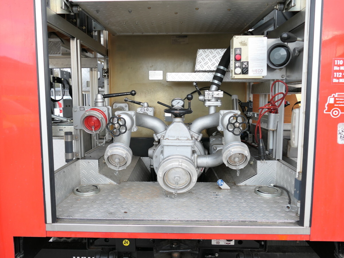 IVECO FF 95 E 18W LF 8/6 DoKa 4X4 SFZ FEUERWEHR Löschf - Vatrogasno vozilo: slika IVECO FF 95 E 18W LF 8/6 DoKa 4X4 SFZ FEUERWEHR Löschf - Vatrogasno vozilo IVECO FF 95 E 18W LF 8/6 DoKa 4X4 SFZ FEUERWEHR Löschf - Vatrogasno vozilo: slika IVECO FF 95 E 18W LF 8/6 DoKa 4X4 SFZ FEUERWEHR Löschf - Vatrogasno vozilo