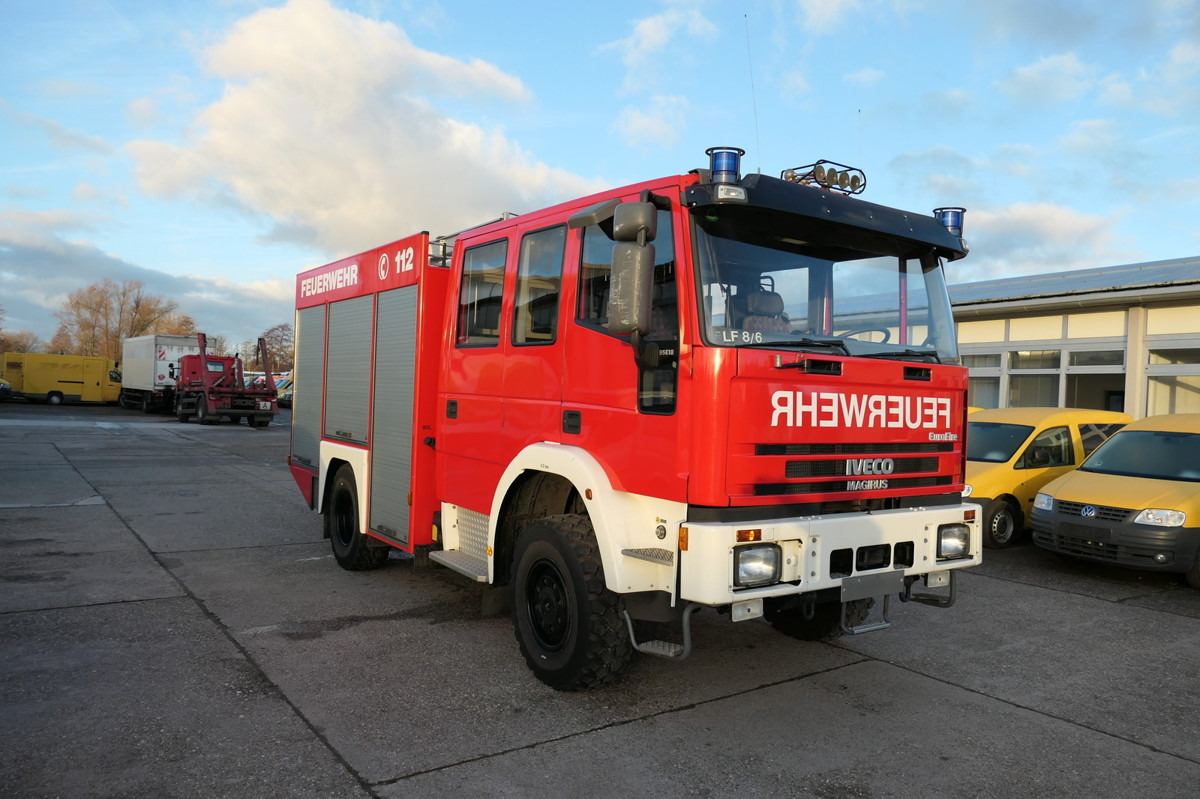 IVECO FF 95 E LF 8 DoKa AHK 4X4 SFZ FEUERWEHR Einzelbe - Vatrogasno vozilo: slika IVECO FF 95 E LF 8 DoKa AHK 4X4 SFZ FEUERWEHR Einzelbe - Vatrogasno vozilo IVECO FF 95 E LF 8 DoKa AHK 4X4 SFZ FEUERWEHR Einzelbe - Vatrogasno vozilo: slika IVECO FF 95 E LF 8 DoKa AHK 4X4 SFZ FEUERWEHR Einzelbe - Vatrogasno vozilo