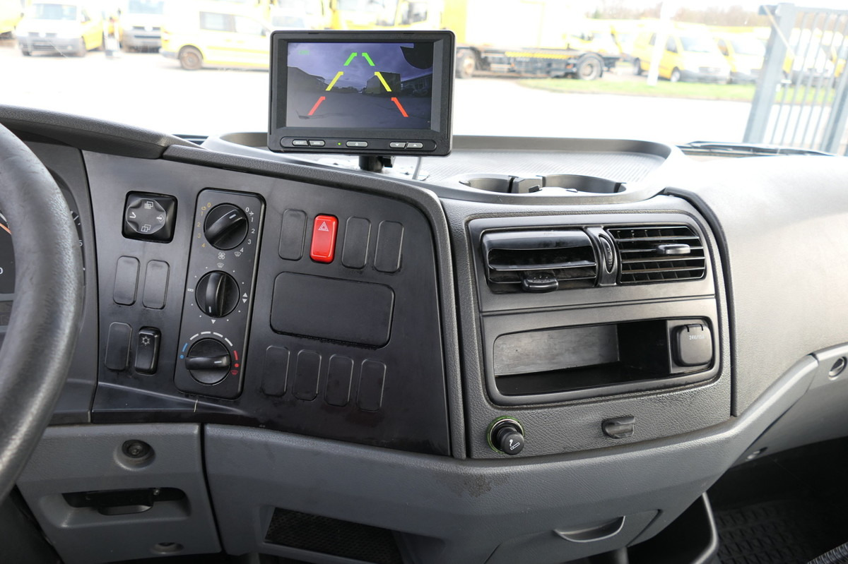 Transporter kontejnera/ Kamion s izmjenjivim sanducima MERCEDES-BENZ KAMAG WBH 25 Wiesel Terberg Umsetzfahrz. Sattelk: slika Transporter kontejnera/ Kamion s izmjenjivim sanducima MERCEDES-BENZ KAMAG WBH 25 Wiesel Terberg Umsetzfahrz. Sattelk Transporter kontejnera/ Kamion s izmjenjivim sanducima MERCEDES-BENZ KAMAG WBH 25 Wiesel Terberg Umsetzfahrz. Sattelk: slika Transporter kontejnera/ Kamion s izmjenjivim sanducima MERCEDES-BENZ KAMAG WBH 25 Wiesel Terberg Umsetzfahrz. Sattelk