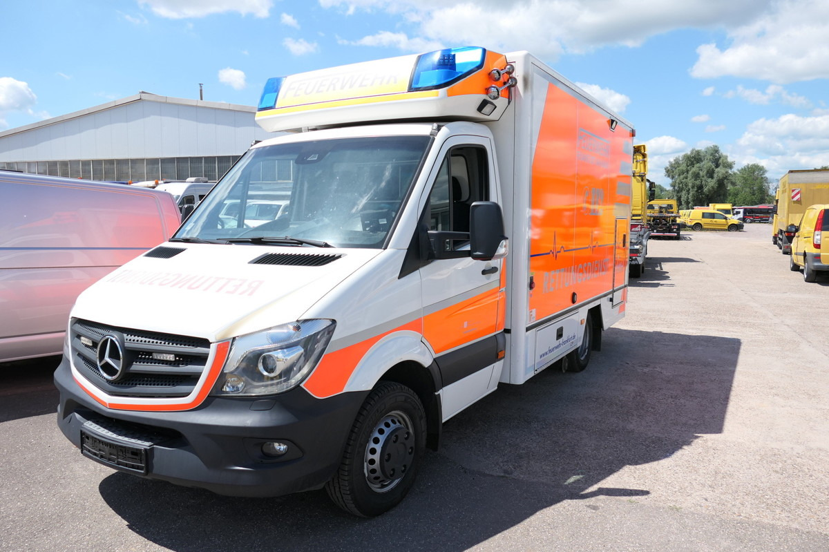 MERCEDES-BENZ Sprinter 519 CDI Klima Krankenwagen Fahrtec Aufb - Vozilo hitne pomoći: slika MERCEDES-BENZ Sprinter 519 CDI Klima Krankenwagen Fahrtec Aufb - Vozilo hitne pomoći MERCEDES-BENZ Sprinter 519 CDI Klima Krankenwagen Fahrtec Aufb - Vozilo hitne pomoći: slika MERCEDES-BENZ Sprinter 519 CDI Klima Krankenwagen Fahrtec Aufb - Vozilo hitne pomoći
