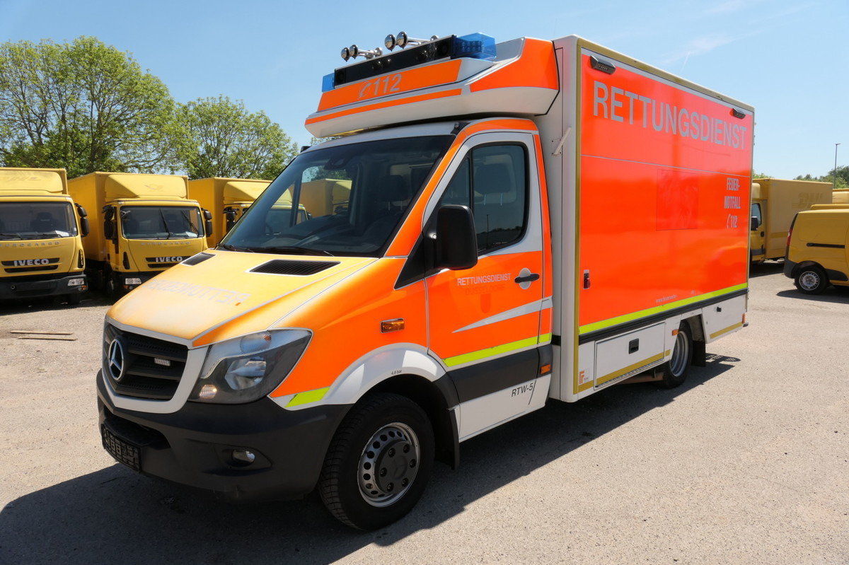 MERCEDES-BENZ Sprinter 519 CDI Klima Krankenwagen - Vozilo hitne pomoći: slika MERCEDES-BENZ Sprinter 519 CDI Klima Krankenwagen - Vozilo hitne pomoći MERCEDES-BENZ Sprinter 519 CDI Klima Krankenwagen - Vozilo hitne pomoći: slika MERCEDES-BENZ Sprinter 519 CDI Klima Krankenwagen - Vozilo hitne pomoći