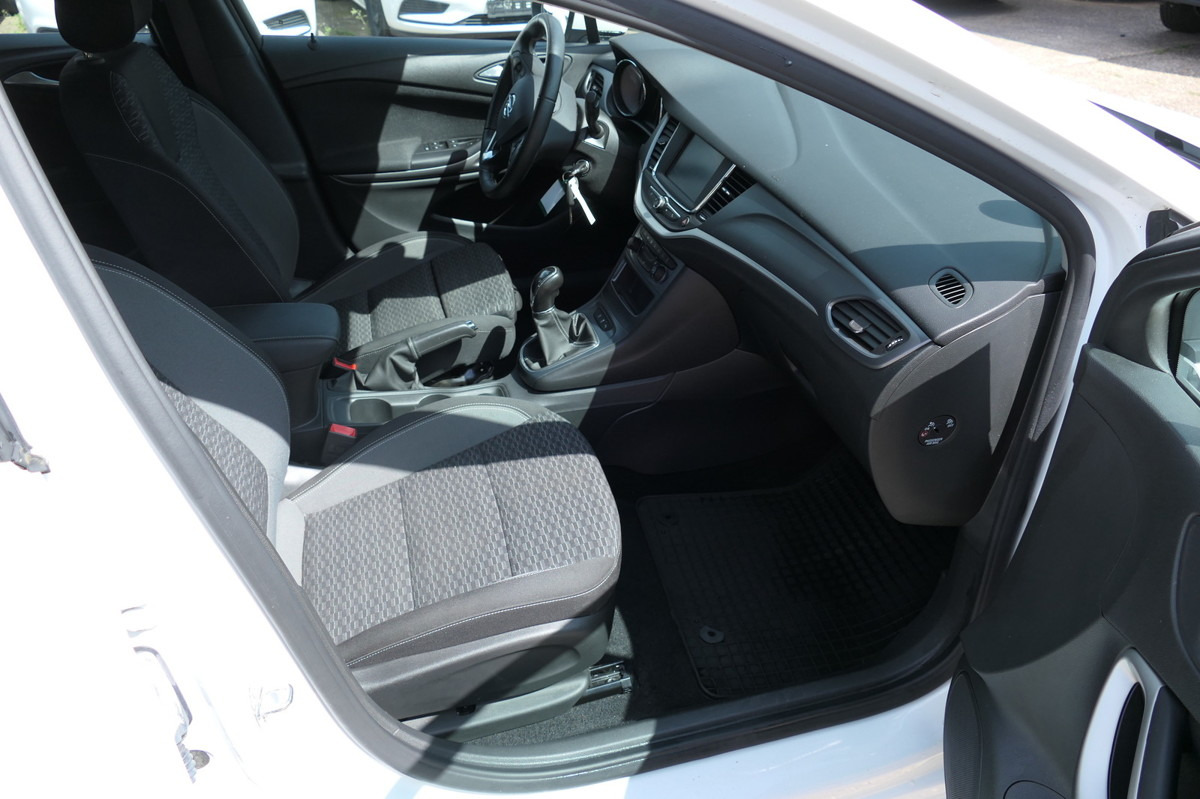 OPEL Astra Sports Tourer 1.5 CDTI KLIMA - Karavan: slika OPEL Astra Sports Tourer 1.5 CDTI KLIMA - Karavan OPEL Astra Sports Tourer 1.5 CDTI KLIMA - Karavan: slika OPEL Astra Sports Tourer 1.5 CDTI KLIMA - Karavan