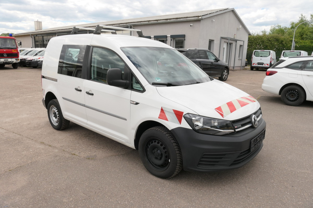 VW Caddy 2.0 TDI 4Motion Klima Werkstatteinbauten T - Mali kombi: slika VW Caddy 2.0 TDI 4Motion Klima Werkstatteinbauten T - Mali kombi VW Caddy 2.0 TDI 4Motion Klima Werkstatteinbauten T - Mali kombi: slika VW Caddy 2.0 TDI 4Motion Klima Werkstatteinbauten T - Mali kombi