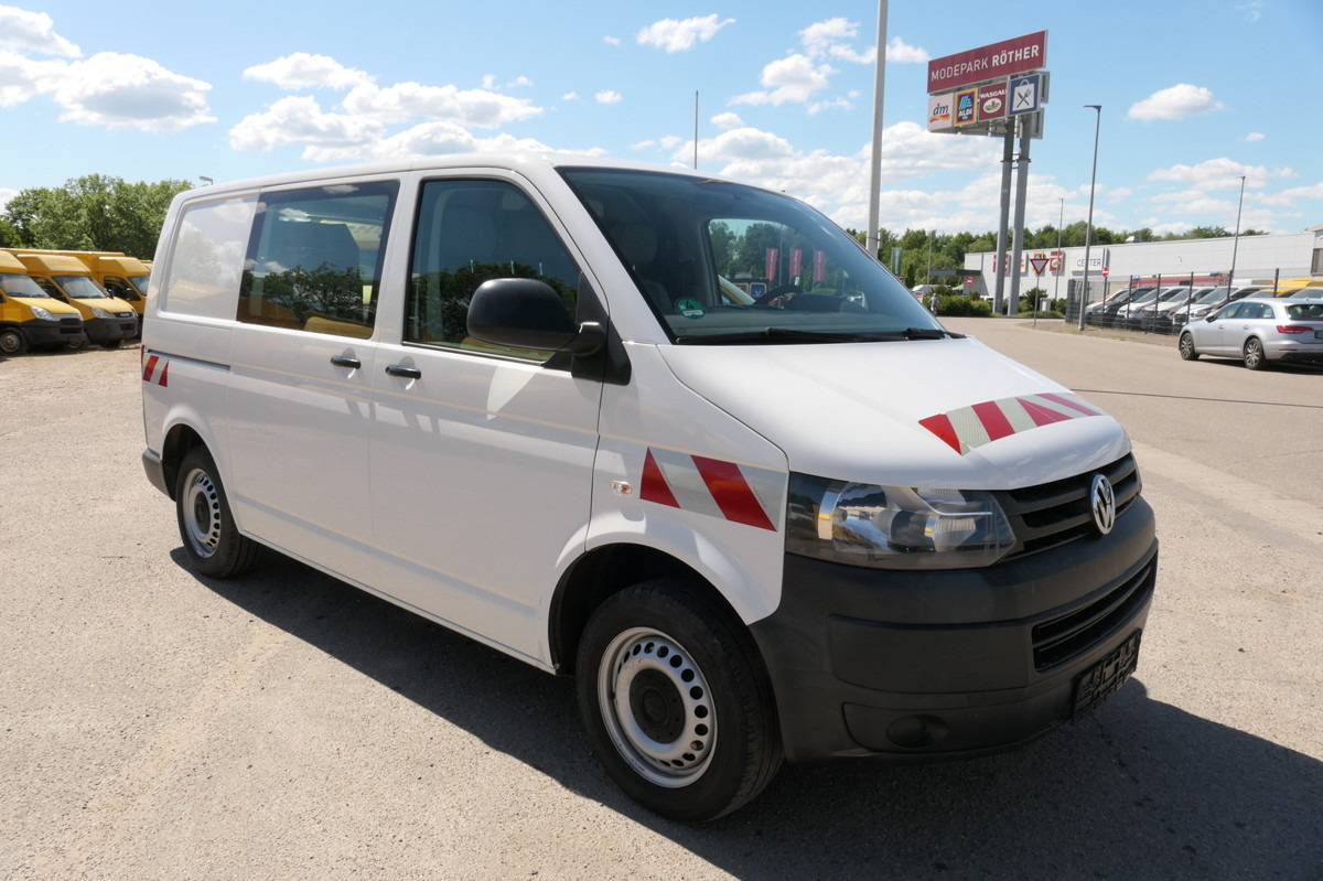 VW T5 2.0 TDI 4Motion 3-Sitzer KLIMA AHK Werkstatte - Furgon: slika VW T5 2.0 TDI 4Motion 3-Sitzer KLIMA AHK Werkstatte - Furgon VW T5 2.0 TDI 4Motion 3-Sitzer KLIMA AHK Werkstatte - Furgon: slika VW T5 2.0 TDI 4Motion 3-Sitzer KLIMA AHK Werkstatte - Furgon