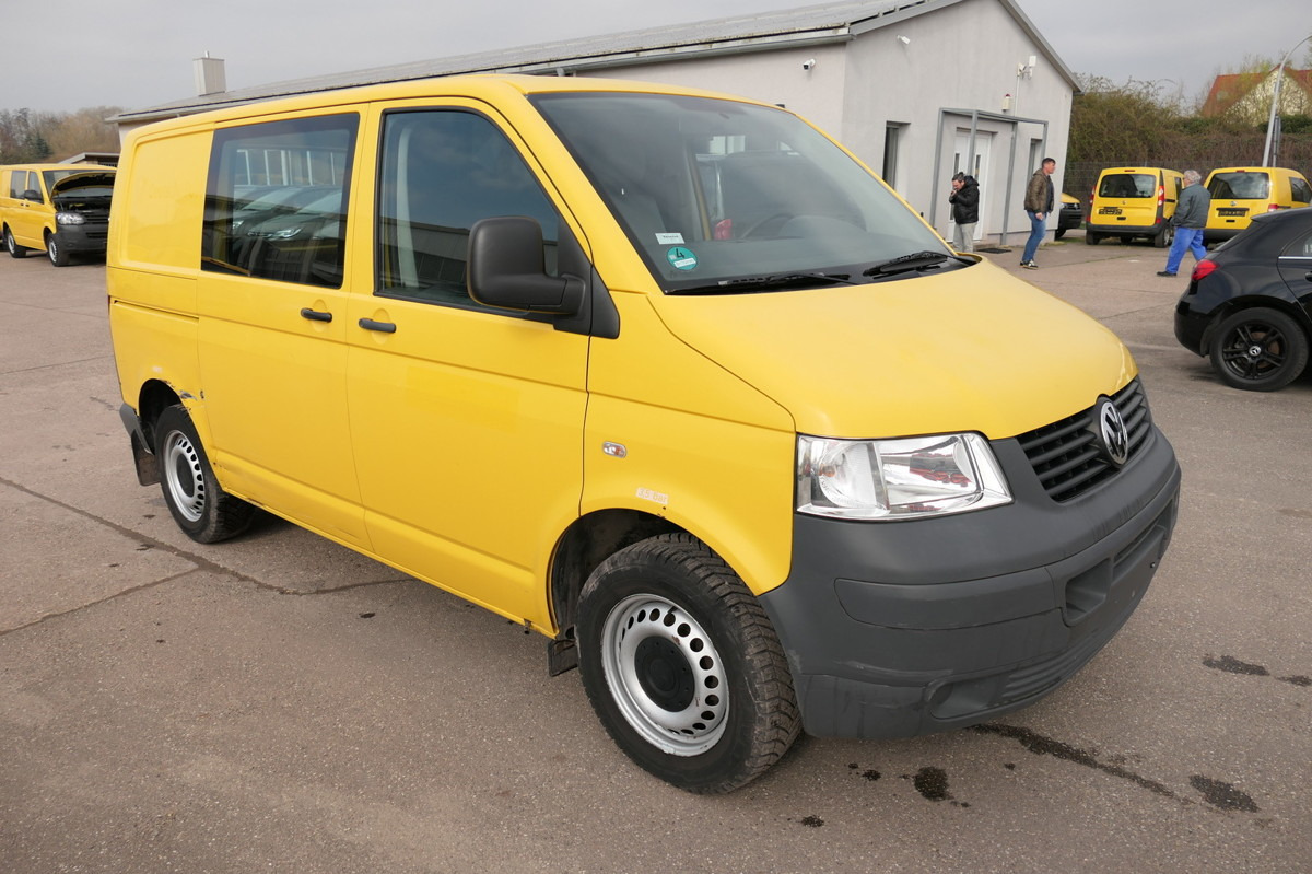 VW T5 Transporter 1.9 TDI PARKTRONIK 2xSCHIEBETÜR - Mali kombi: slika VW T5 Transporter 1.9 TDI PARKTRONIK 2xSCHIEBETÜR - Mali kombi VW T5 Transporter 1.9 TDI PARKTRONIK 2xSCHIEBETÜR - Mali kombi: slika VW T5 Transporter 1.9 TDI PARKTRONIK 2xSCHIEBETÜR - Mali kombi