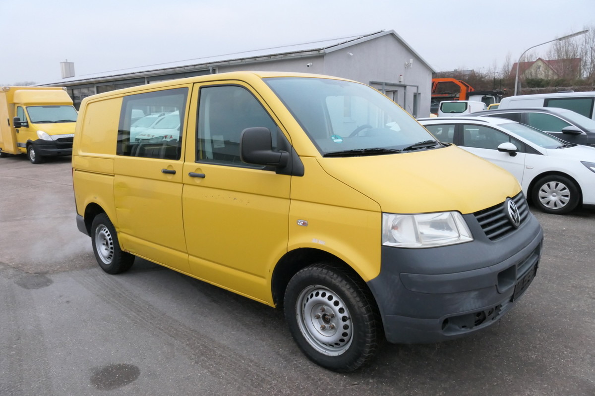 VW T5 Transporter 1.9 TDI PARKTRONIK 2xSCHIEBETÜR - Mali kombi: slika VW T5 Transporter 1.9 TDI PARKTRONIK 2xSCHIEBETÜR - Mali kombi VW T5 Transporter 1.9 TDI PARKTRONIK 2xSCHIEBETÜR - Mali kombi: slika VW T5 Transporter 1.9 TDI PARKTRONIK 2xSCHIEBETÜR - Mali kombi