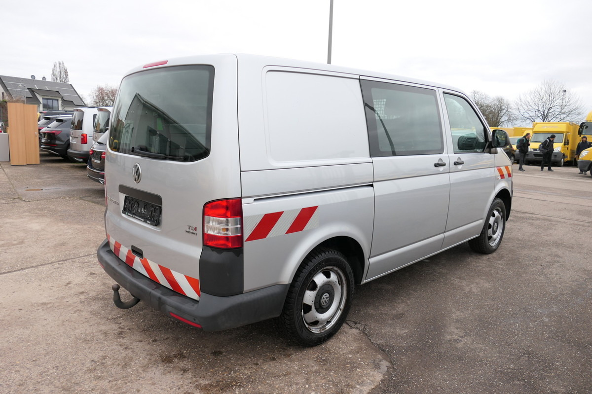 VW T5 Transporter 2.0 TDI 2Sitzer 4Motion AHK KLIMA - Mali kombi: slika VW T5 Transporter 2.0 TDI 2Sitzer 4Motion AHK KLIMA - Mali kombi VW T5 Transporter 2.0 TDI 2Sitzer 4Motion AHK KLIMA - Mali kombi: slika VW T5 Transporter 2.0 TDI 2Sitzer 4Motion AHK KLIMA - Mali kombi
