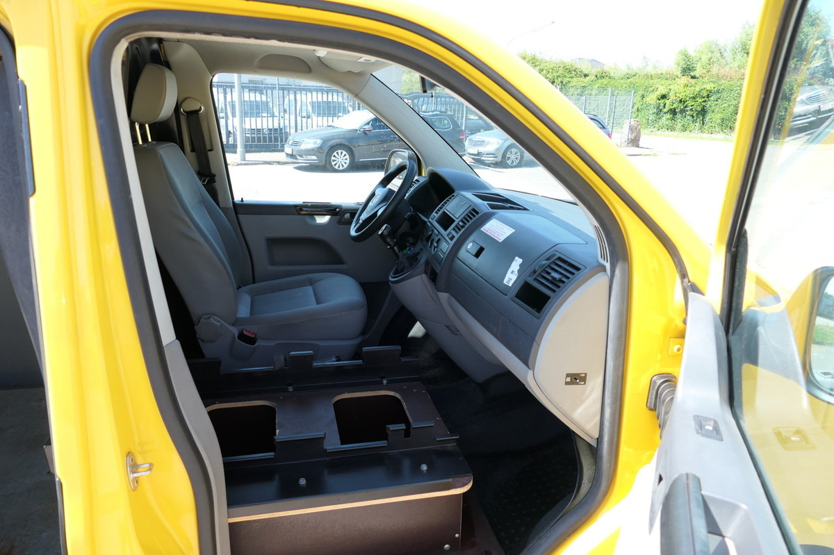 Mali kombi VW T5 Transporter 2.0 TDI PARKTRONIK EURO-5 2xSCHIE: slika Mali kombi VW T5 Transporter 2.0 TDI PARKTRONIK EURO-5 2xSCHIE