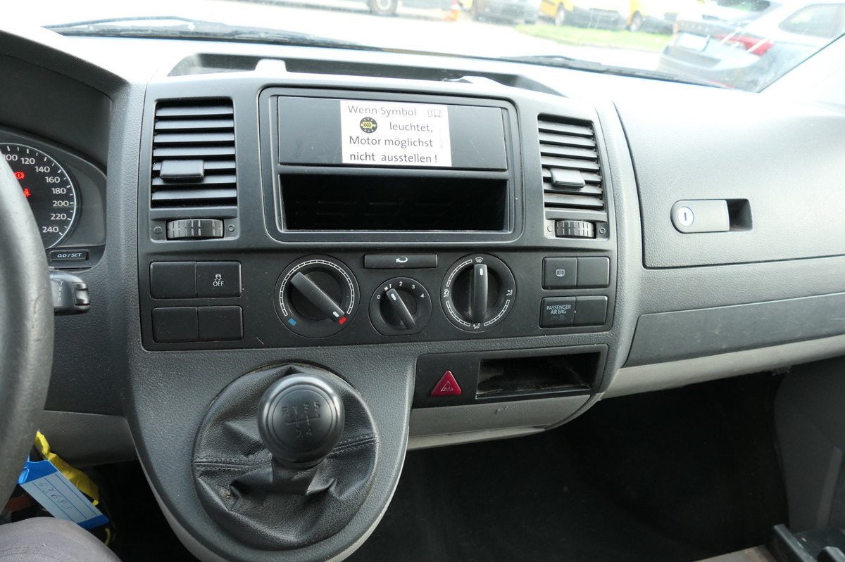 Mali kombi VW T5 Transporter 2.0 TDI PARKTRONIK EURO-5 2xSCHIE: slika Mali kombi VW T5 Transporter 2.0 TDI PARKTRONIK EURO-5 2xSCHIE