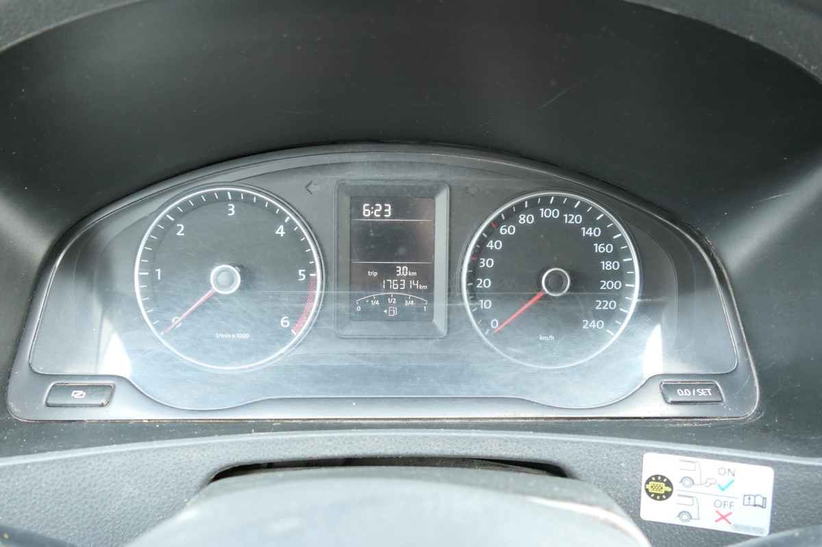 Mali kombi VW T5 Transporter 2.0 TDI PARKTRONIK EURO-5 2xSCHIE: slika Mali kombi VW T5 Transporter 2.0 TDI PARKTRONIK EURO-5 2xSCHIE