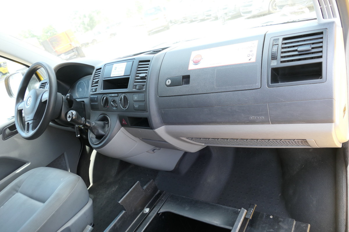 Mali kombi VW T5 Transporter 2.0 TDI PARKTRONIK EURO5 2xSCHIEB: slika Mali kombi VW T5 Transporter 2.0 TDI PARKTRONIK EURO5 2xSCHIEB