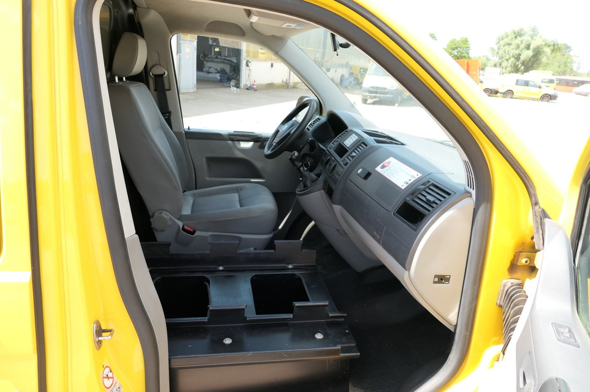 Mali kombi VW T5 Transporter 2.0 TDI PARKTRONIK EURO5 2xSCHIEB: slika Mali kombi VW T5 Transporter 2.0 TDI PARKTRONIK EURO5 2xSCHIEB