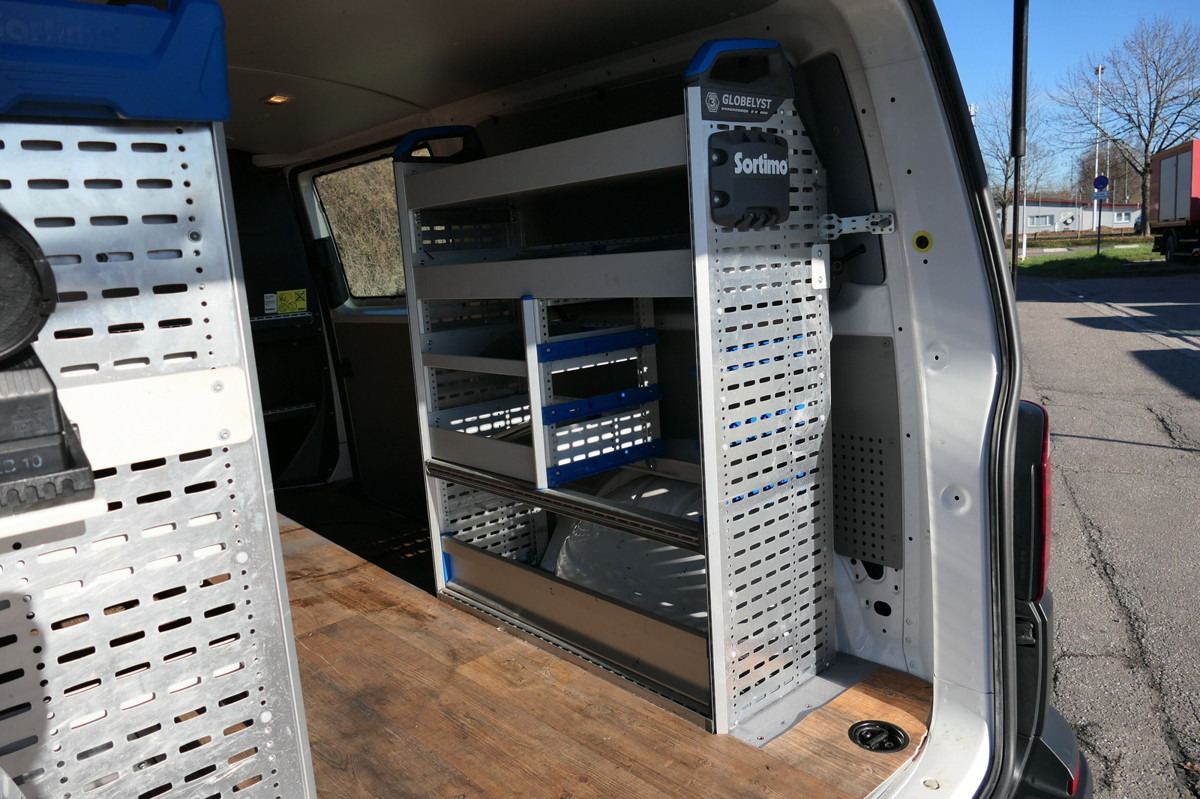 VW T6 Transporter 2.0 TDI lang 4Motion 3Sitzer AHK - Mali kombi: slika VW T6 Transporter 2.0 TDI lang 4Motion 3Sitzer AHK - Mali kombi VW T6 Transporter 2.0 TDI lang 4Motion 3Sitzer AHK - Mali kombi: slika VW T6 Transporter 2.0 TDI lang 4Motion 3Sitzer AHK - Mali kombi