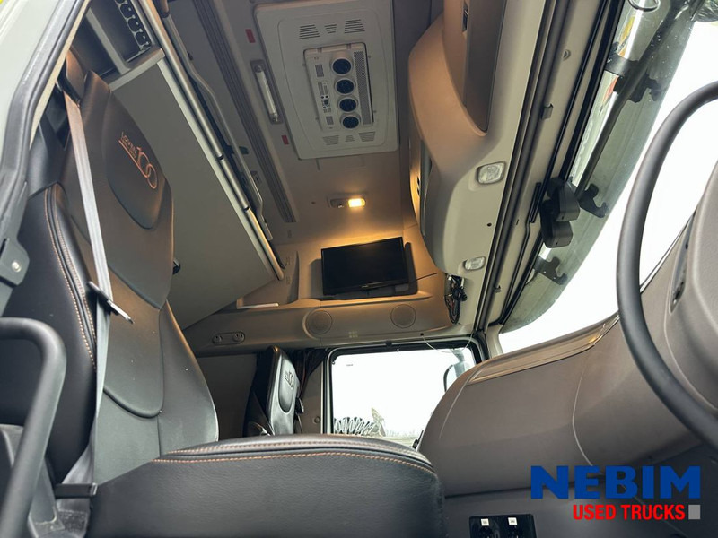 DAF XF480 4x2 - 688.836km - leather interior - Parking airco - Tegljač: slika DAF XF480 4x2 - 688.836km - leather interior - Parking airco - Tegljač DAF XF480 4x2 - 688.836km - leather interior - Parking airco - Tegljač: slika DAF XF480 4x2 - 688.836km - leather interior - Parking airco - Tegljač