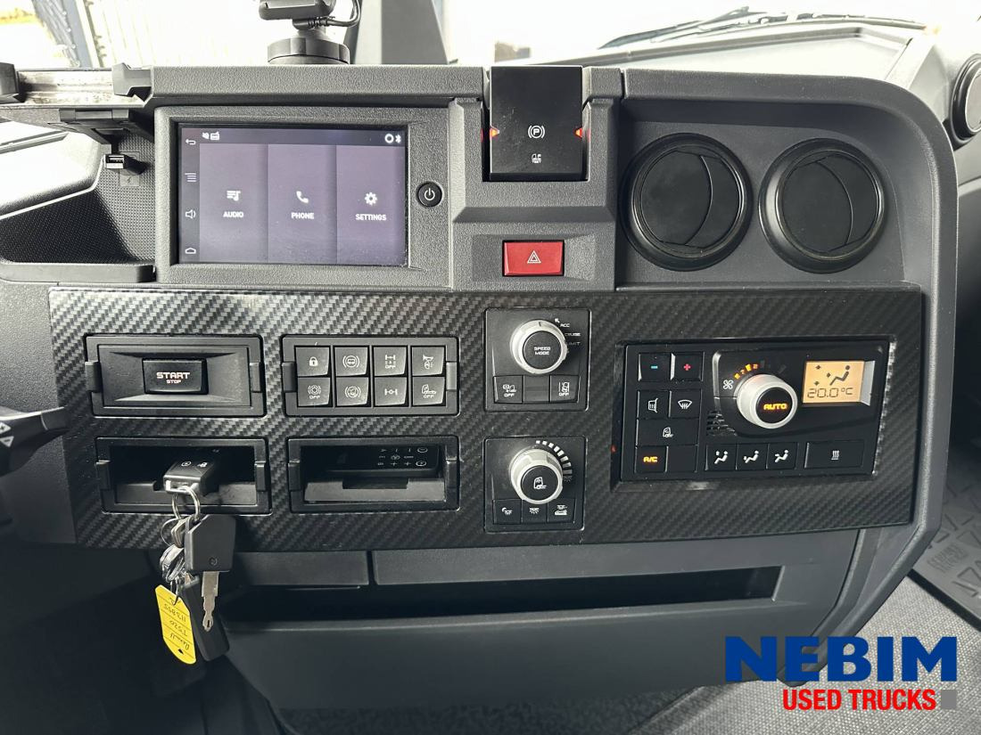 Renault T HIGH 520 4x2 - Parking Airco - Tegljač: slika  Renault T HIGH 520 4x2 - Parking Airco - Tegljač Renault T HIGH 520 4x2 - Parking Airco - Tegljač: slika  Renault T HIGH 520 4x2 - Parking Airco - Tegljač