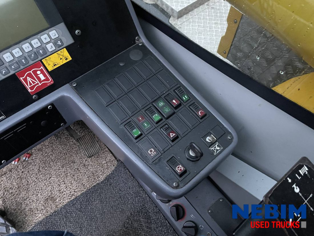 Volvo FM 400 8X4 - Faun Tadano HK40-Only TO BE Viewed BY Appointment - Kamion s kranom: slika Volvo FM 400 8X4 - Faun Tadano HK40-Only TO BE Viewed BY Appointment - Kamion s kranom Volvo FM 400 8X4 - Faun Tadano HK40-Only TO BE Viewed BY Appointment - Kamion s kranom: slika Volvo FM 400 8X4 - Faun Tadano HK40-Only TO BE Viewed BY Appointment - Kamion s kranom