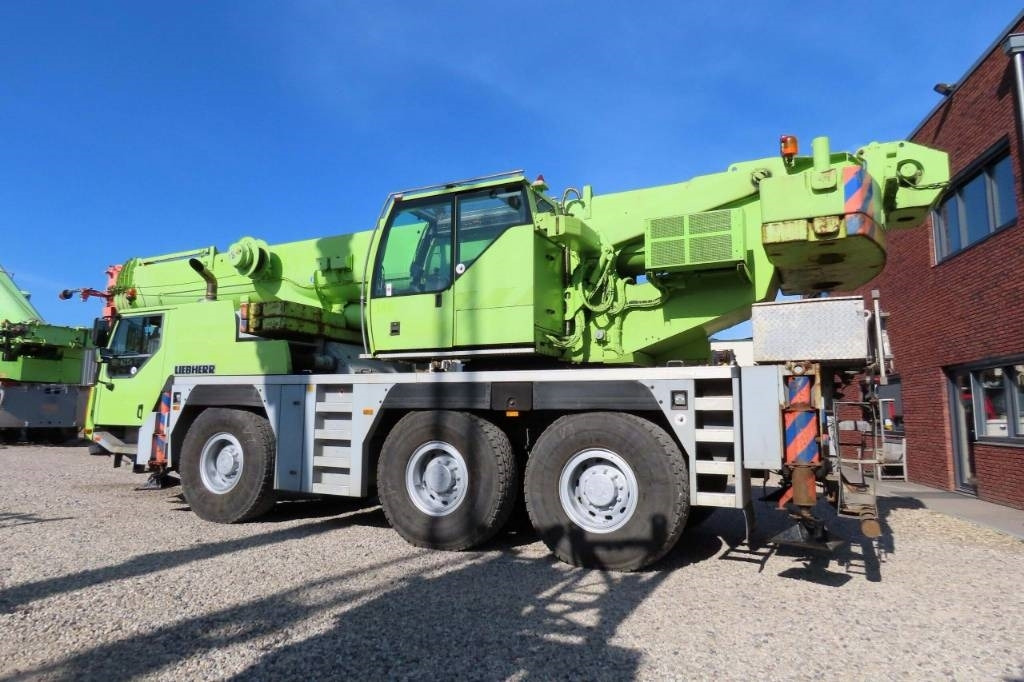 Liebherr LTM 1055-3.2 - Autodizalica za sve terene: slika Liebherr LTM 1055-3.2 - Autodizalica za sve terene Liebherr LTM 1055-3.2 - Autodizalica za sve terene: slika Liebherr LTM 1055-3.2 - Autodizalica za sve terene