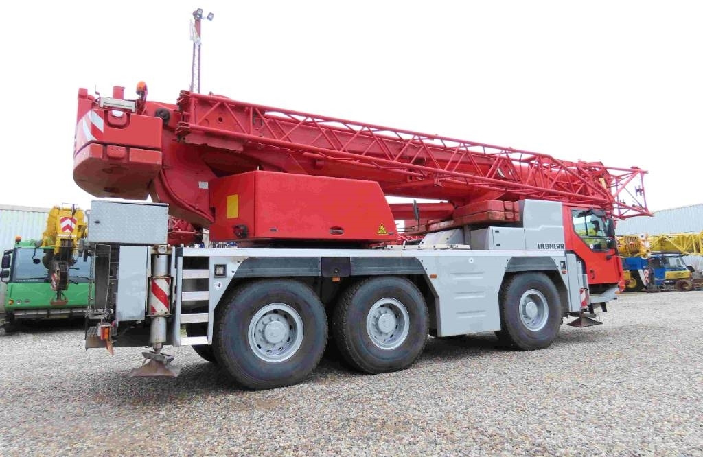 Liebherr LTM 1055-3.2 - Autodizalica za sve terene: slika Liebherr LTM 1055-3.2 - Autodizalica za sve terene Liebherr LTM 1055-3.2 - Autodizalica za sve terene: slika Liebherr LTM 1055-3.2 - Autodizalica za sve terene