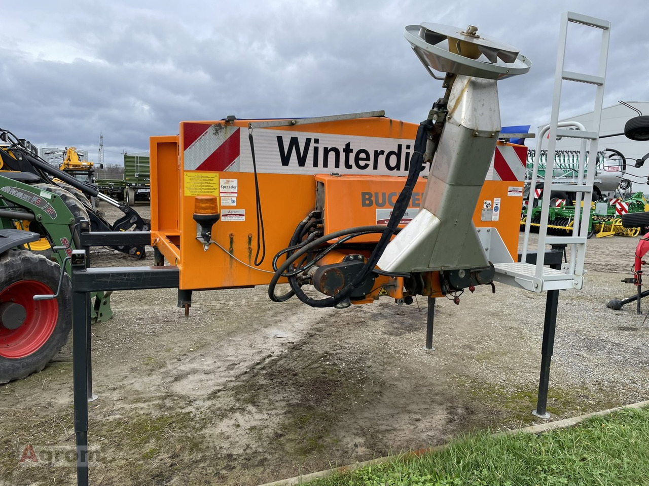 Gmeiner YETI TRAC 2000W - Posipač pijeska/ Soli: slika Gmeiner YETI TRAC 2000W - Posipač pijeska/ Soli Gmeiner YETI TRAC 2000W - Posipač pijeska/ Soli: slika Gmeiner YETI TRAC 2000W - Posipač pijeska/ Soli