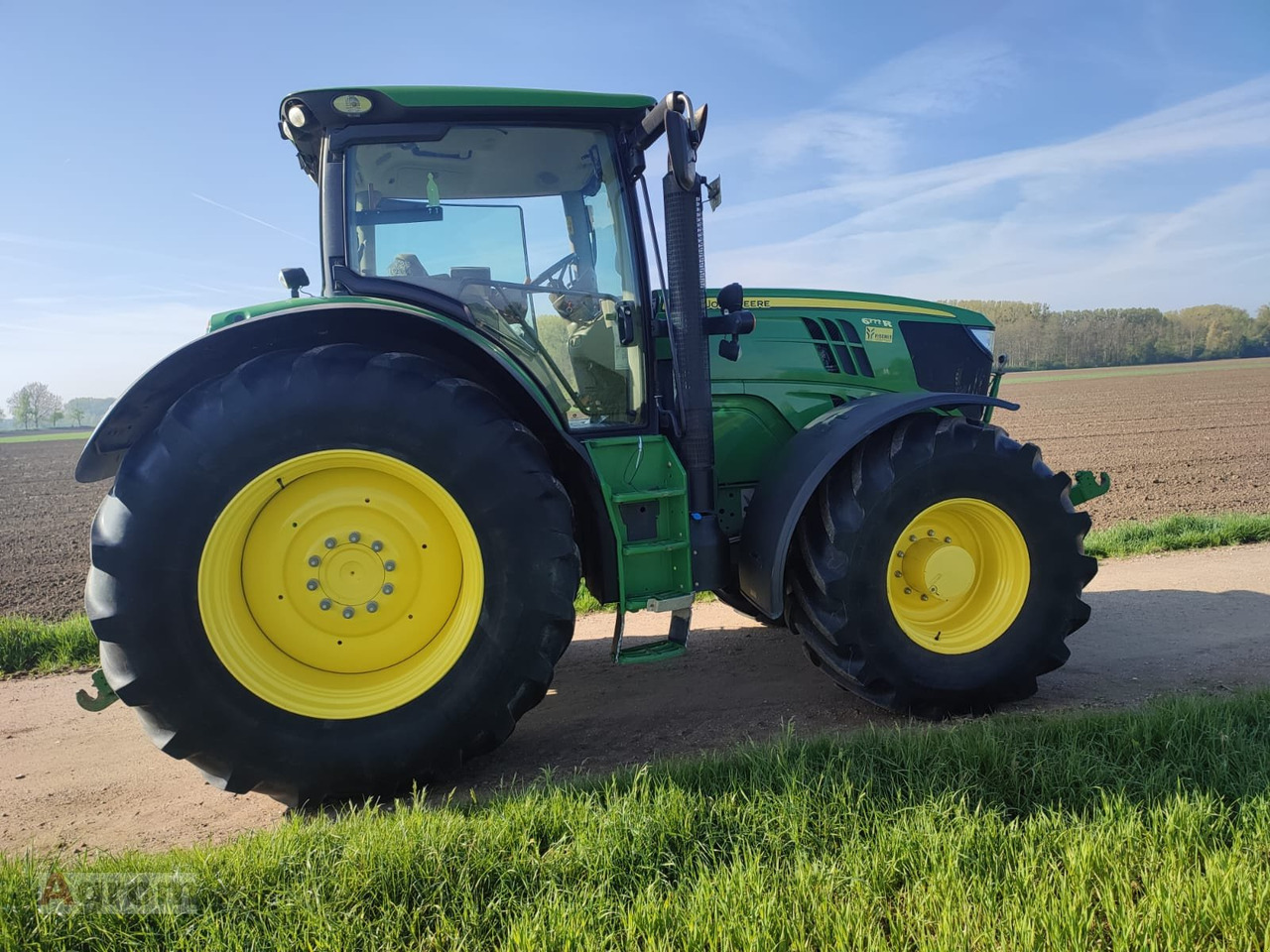 John Deere 6190R - Traktor: slika John Deere 6190R - Traktor John Deere 6190R - Traktor: slika John Deere 6190R - Traktor