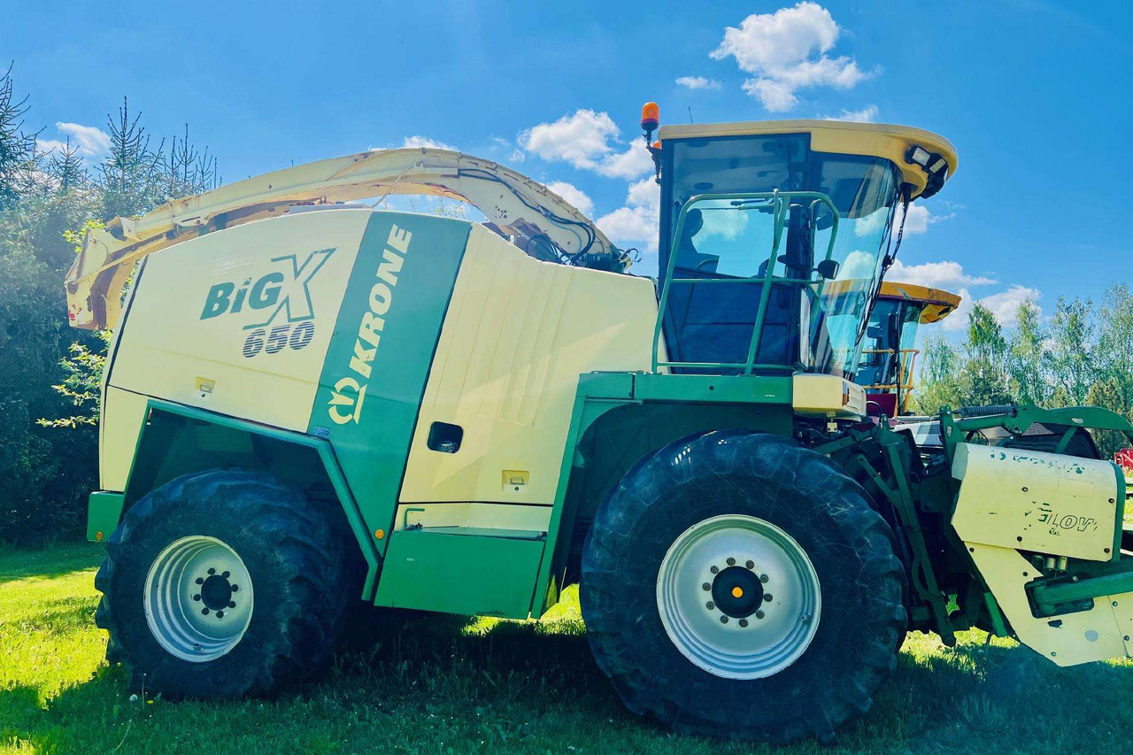 Krone BIG X 650 - Silažni kombajn: slika Krone BIG X 650 - Silažni kombajn Krone BIG X 650 - Silažni kombajn: slika Krone BIG X 650 - Silažni kombajn