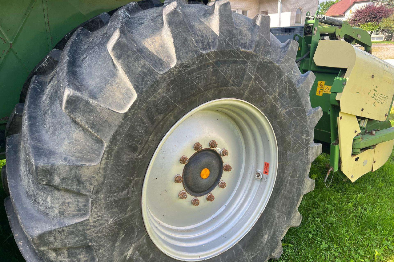 Krone BIG X650 - Silažni kombajn: slika Krone BIG X650 - Silažni kombajn Krone BIG X650 - Silažni kombajn: slika Krone BIG X650 - Silažni kombajn