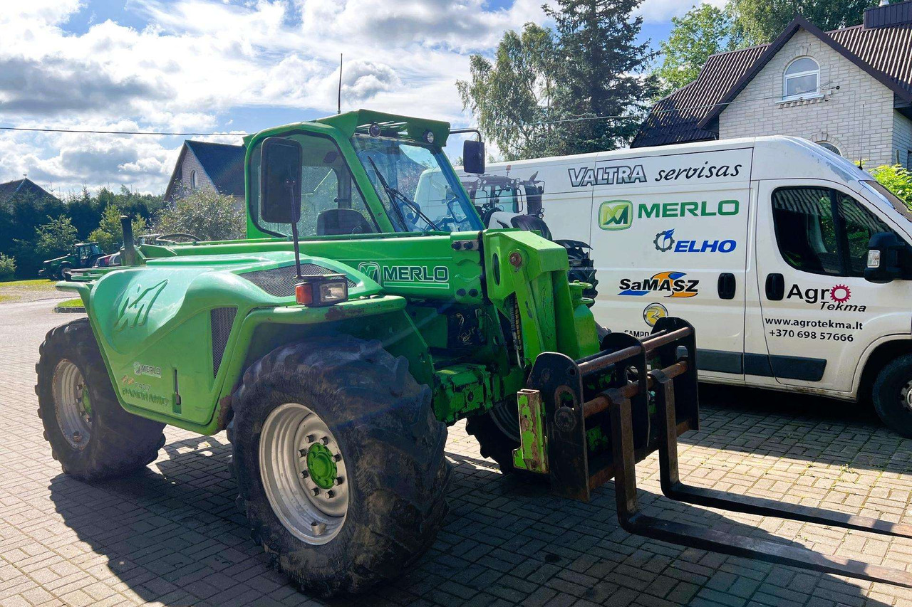 Merlo P40.7 CS - Teleskopski rukovatelj: slika Merlo P40.7 CS - Teleskopski rukovatelj Merlo P40.7 CS - Teleskopski rukovatelj: slika Merlo P40.7 CS - Teleskopski rukovatelj