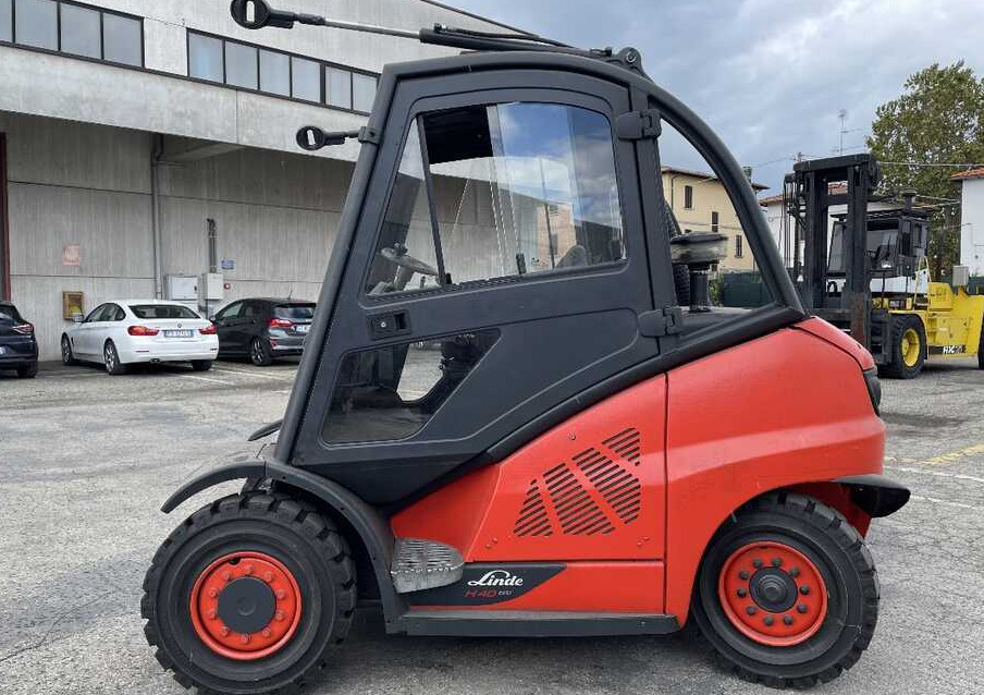 Linde H 40 D-02 senza montante - Diesel viličar: slika Linde H 40 D-02 senza montante - Diesel viličar Linde H 40 D-02 senza montante - Diesel viličar: slika Linde H 40 D-02 senza montante - Diesel viličar