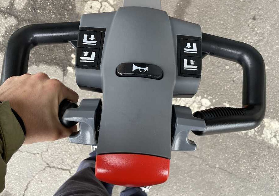 Still ECH 15 (30 Ah) PUx1 - Paletni viličar: slika Still ECH 15 (30 Ah) PUx1 - Paletni viličar Still ECH 15 (30 Ah) PUx1 - Paletni viličar: slika Still ECH 15 (30 Ah) PUx1 - Paletni viličar