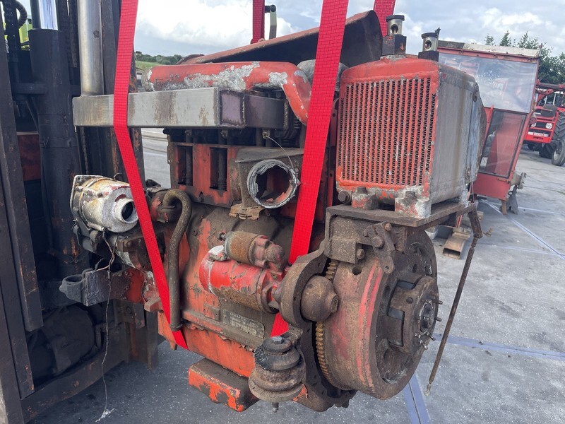 Deutz F4L 912 - Motor za Poljoprivredni strojevi: slika Deutz F4L 912 - Motor za Poljoprivredni strojevi Deutz F4L 912 - Motor za Poljoprivredni strojevi: slika Deutz F4L 912 - Motor za Poljoprivredni strojevi