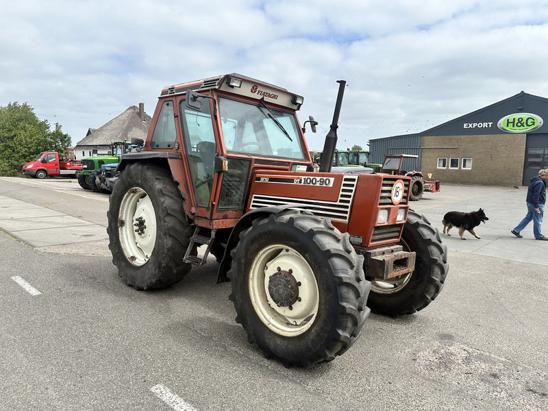 Fiat 100-90 DT - Traktor: slika Fiat 100-90 DT - Traktor Fiat 100-90 DT - Traktor: slika Fiat 100-90 DT - Traktor