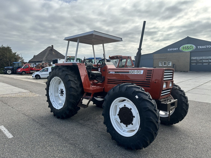 Fiat 100-90 DT - Traktor: slika Fiat 100-90 DT - Traktor Fiat 100-90 DT - Traktor: slika Fiat 100-90 DT - Traktor