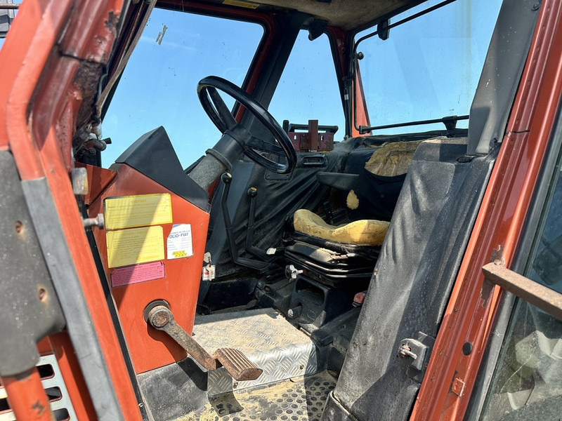 Fiat 90-90 DT - Traktor: slika Fiat 90-90 DT - Traktor Fiat 90-90 DT - Traktor: slika Fiat 90-90 DT - Traktor