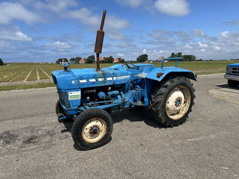 Ford 2000 - Traktor: slika Ford 2000 - Traktor Ford 2000 - Traktor: slika Ford 2000 - Traktor