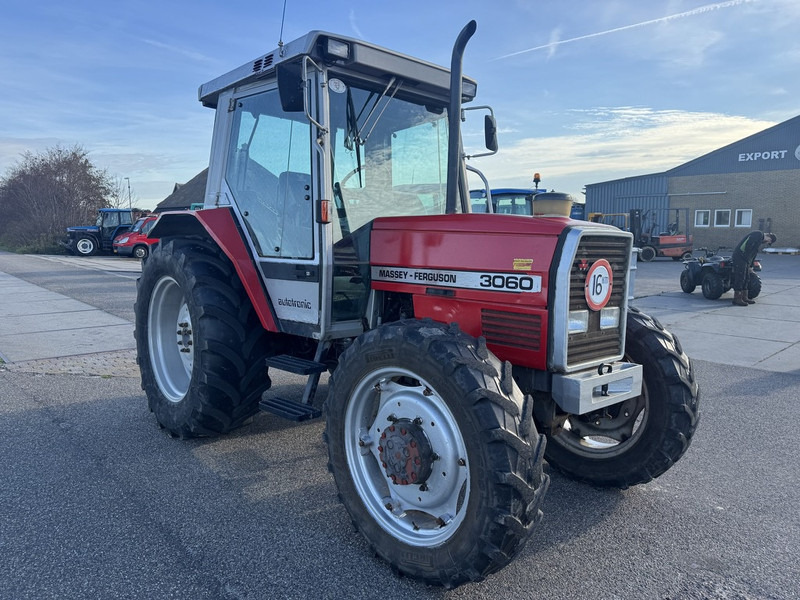 Massey Ferguson 3060 - Traktor: slika Massey Ferguson 3060 - Traktor Massey Ferguson 3060 - Traktor: slika Massey Ferguson 3060 - Traktor