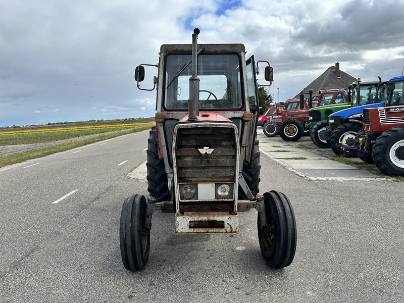 Massey Ferguson 575 - Traktor: slika Massey Ferguson 575 - Traktor Massey Ferguson 575 - Traktor: slika Massey Ferguson 575 - Traktor