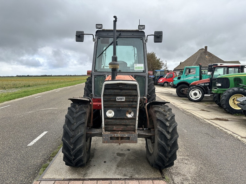 Massey Ferguson 690 - Traktor: slika Massey Ferguson 690 - Traktor Massey Ferguson 690 - Traktor: slika Massey Ferguson 690 - Traktor