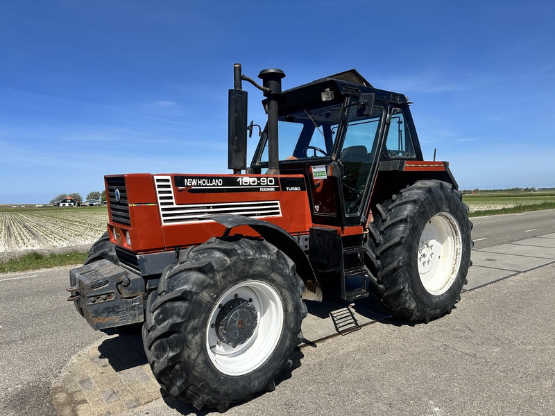 New Holland 180-90 DT - Traktor: slika New Holland 180-90 DT - Traktor New Holland 180-90 DT - Traktor: slika New Holland 180-90 DT - Traktor