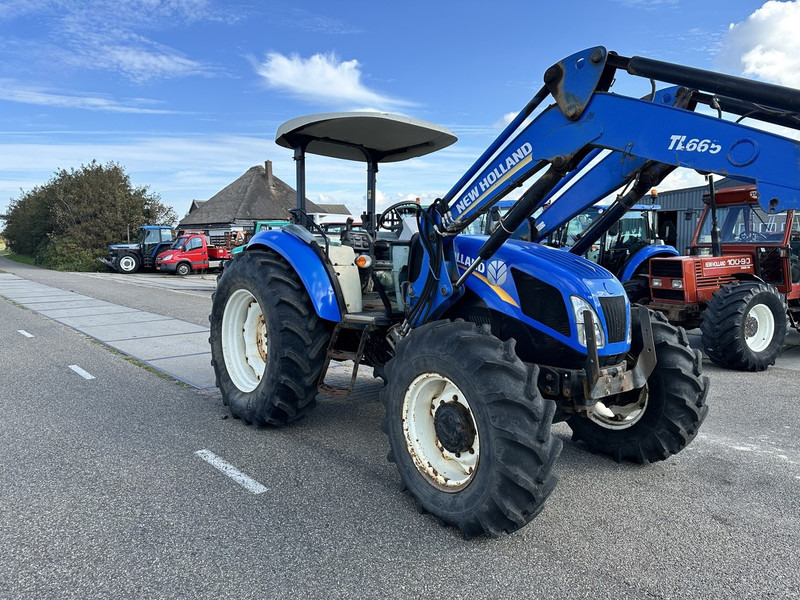New Holland TD5.100 - Traktor: slika New Holland TD5.100 - Traktor New Holland TD5.100 - Traktor: slika New Holland TD5.100 - Traktor