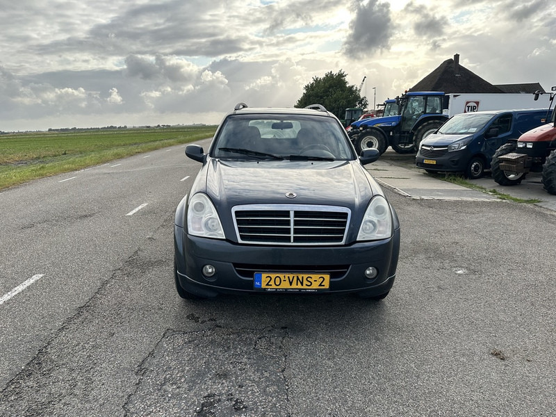 SsangYong RX270 XDI - Furgon: slika SsangYong RX270 XDI - Furgon SsangYong RX270 XDI - Furgon: slika SsangYong RX270 XDI - Furgon