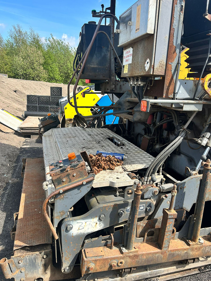 ABG Titan 473-2 - Finišer za asfalt: slika ABG Titan 473-2 - Finišer za asfalt ABG Titan 473-2 - Finišer za asfalt: slika ABG Titan 473-2 - Finišer za asfalt